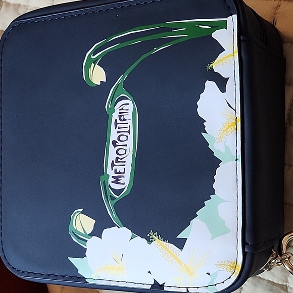 Darphin x Paris Marie Doazon Metropolitan square pound and Keys Holder/Mirror - Picture 4 of 8